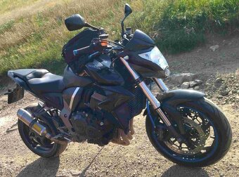 Honda CB1000R - 4