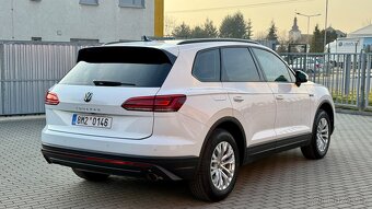 Volkswagen Touareg //3.0TDi//170kW//JAKO NOVÉ//SERVIS-VW// - 4