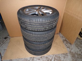 VW Touran II 5T Nová orig.sada alu kol 6,5x17 ET52 - 4