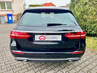 Mercedes-Benz Třídy E 220d 4MATIC/LED/WEBASTO/2020 - 4