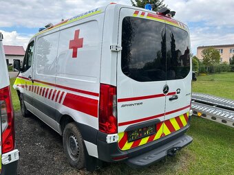 Mercedes-Benz Sprinter 2.0 CDI - Sanitní vozidlo - BOURANÉ - 4