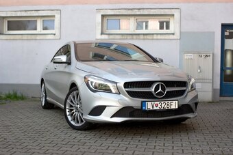 Mercedes-Benz CLA Kupé 180 AMG LINE - 4