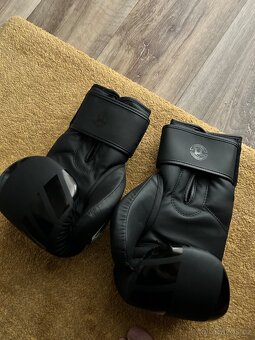 boxerske rukavice Venum Challenger 3.0, černé, 14 oz - 4