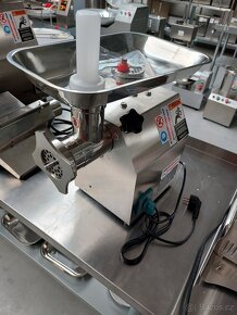 Mlýnek na maso 12 Řeznický vlček, Řezačka masa 12 - 4