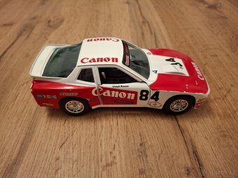 Bburago 1:24 - Porsche, Renault, Land-Rover, VW - 4