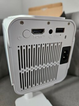 Puxinat TP-04 – nový projektor, pouze rozbalený - 4