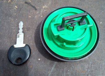 2x zátka nádrže Renault, Transit - 4