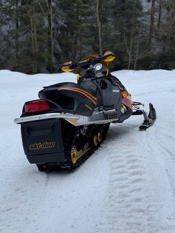 Skidoo mxz 800HO R - 4