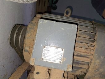 Cilkulárka , stolní pila - 4