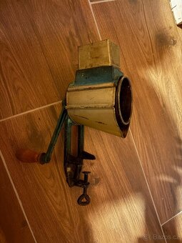 Retro mlýnek na strouhanku - 4