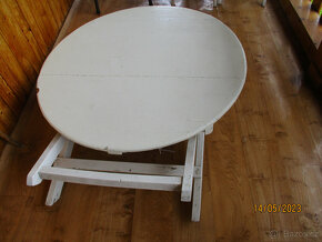 Prodej skládacího stolu a 4 židle - 4