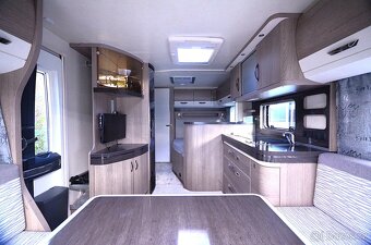 Karavan Hobby Prestige 720 KWFU - 4