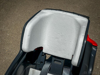 Protisměrná a posměrná autosedačka Klippan Triofix Recline - 4
