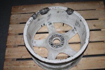 O.Z Magnesiové 8x18" 5x112 a 5x100 8Kg - 4