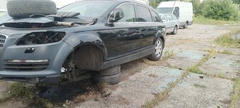 Audi Q7 3.0tdi na náhradní - 4