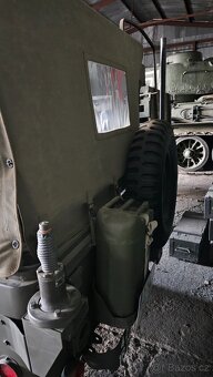 Jeep Willys M38A1 - 4