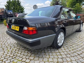 Mercedes w124 E500 500E - 4