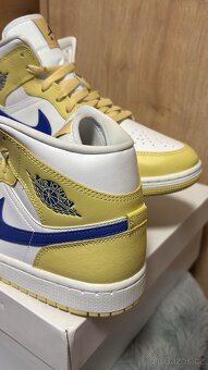 Nike Air Jordan 1 Mid "Lemon Wash" - 4