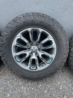 Kola Dodge RAM R20 - 4