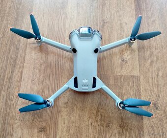 Dron Dji mini 4 pro fly more combo + Care Refresh (2- Year ) - 4