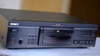 SONY - cdp - xa 2 es  + - 33 es krasny  a bezchybny stav - 4