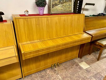 Pianino - klavír - piáno - Petrof - 4