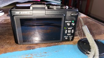Panasonic Lumix DMC-LX5 - 4