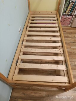 Dětská postel - domeček - 4