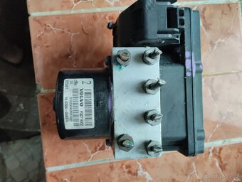 Pumpa ABS Volvo V70 II P30714952 - 4