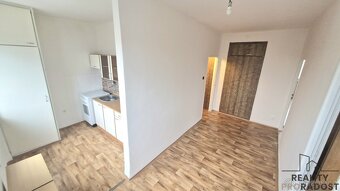 Pronájem bytu 2,5 + 1  ul.  Ludvíka  Podéště, Poruba - 4