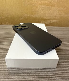 Apple iPhone 15 Pro 128GB Modrá, baterie 100% - 4