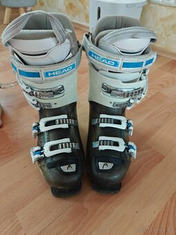Lyžařské boty 25,5 - 4