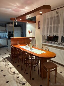 Jídelní stůl s barem - 4