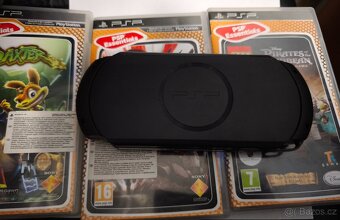 KONZOLE SONY PSP E1004C plus 3 hry,nabíječka - 4