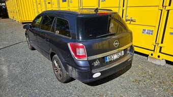 Opel Astra H Caravan - 4