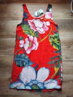 NOVÉ šaty Desigual velikost L - různé barvy - 4