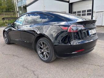 Tesla Model 3 Standard Range - 4