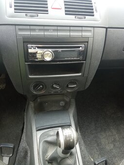 Škoda fabia combi 1.4 16v - 4