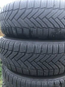 195/65/15 Michelin Alpin 6 - 4