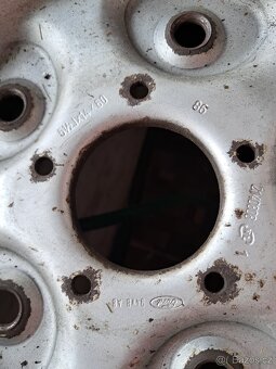 Letní pneu Barum s originálními disky Ford - 4