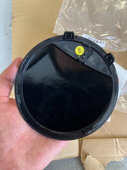 VW Golf 8 znak do masky Logo NOvY 5H0853601H - 4