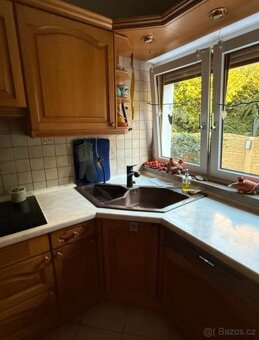 Rustikální dubová kuchyně se spotřebiči,5507 - 4