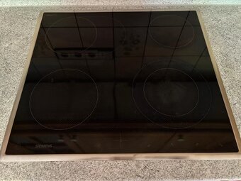 Masivní kuchyňská linka z Německa se spotřebiči - 4