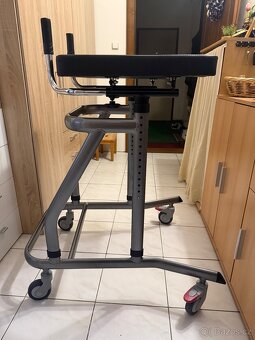 Nastavitelné chodítko - 4