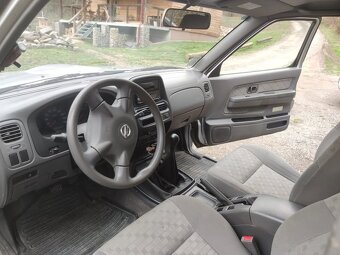 Nissan Navara (4x4) - King Cab 2,5 Td - 98kw (D22) r. - 4