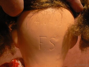 stará panenka F S - 4