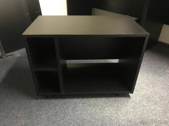 Starožitná skříň - 4