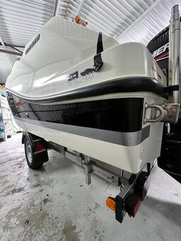 Quicksilver Activ 555 - 4