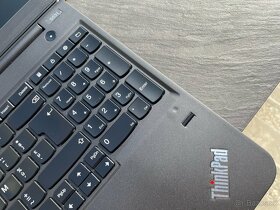 ultrabook Lenovo ThinkPad S531 - 15.6" LCD, i5, 10GB RAM,SSD - 4