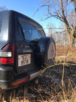 Mitsubishi Pajero 3.2 DI-D + příslušenství r. v. 2006 - 4